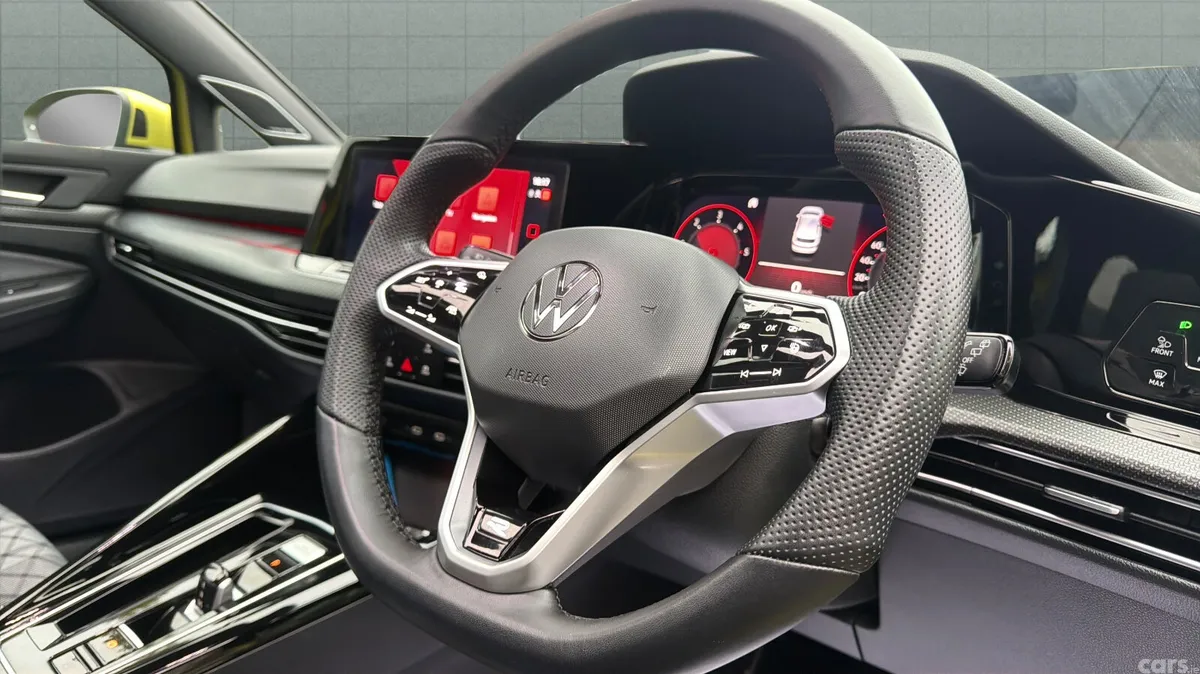 Volkswagen Golf Hatchback, Diesel, 2023, Gold