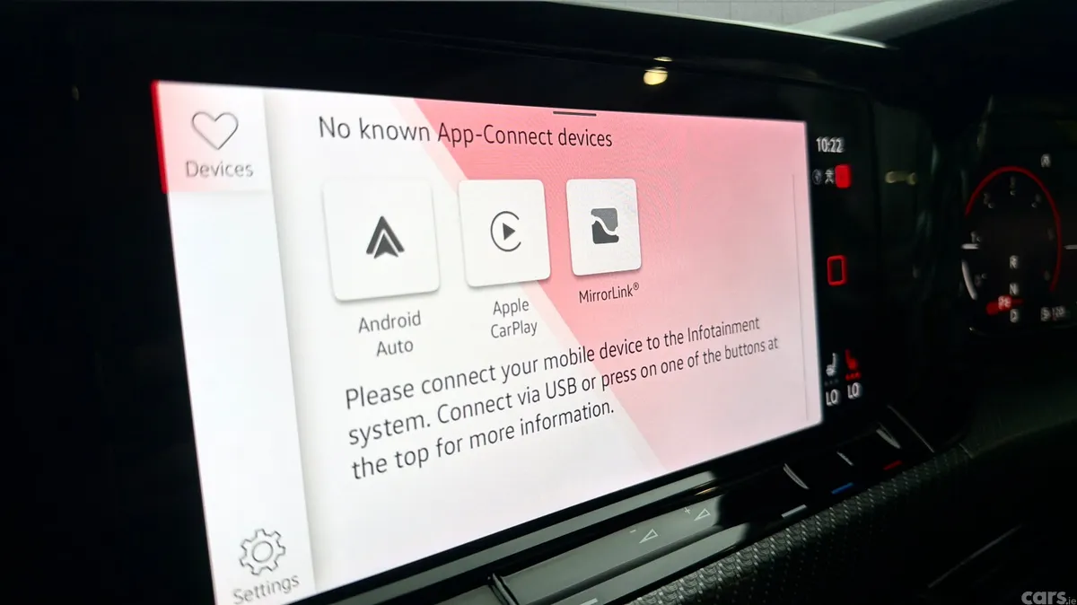 Volkswagen Golf Hatchback, Diesel, 2023, Gold