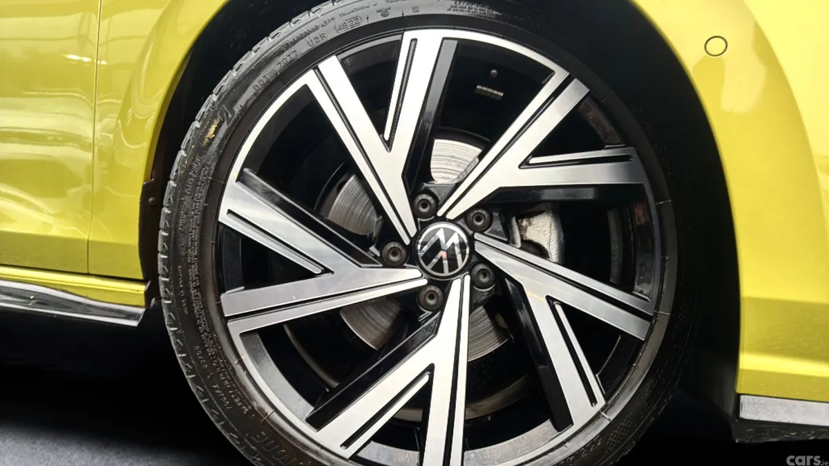 Volkswagen Golf Hatchback, Diesel, 2023, Gold