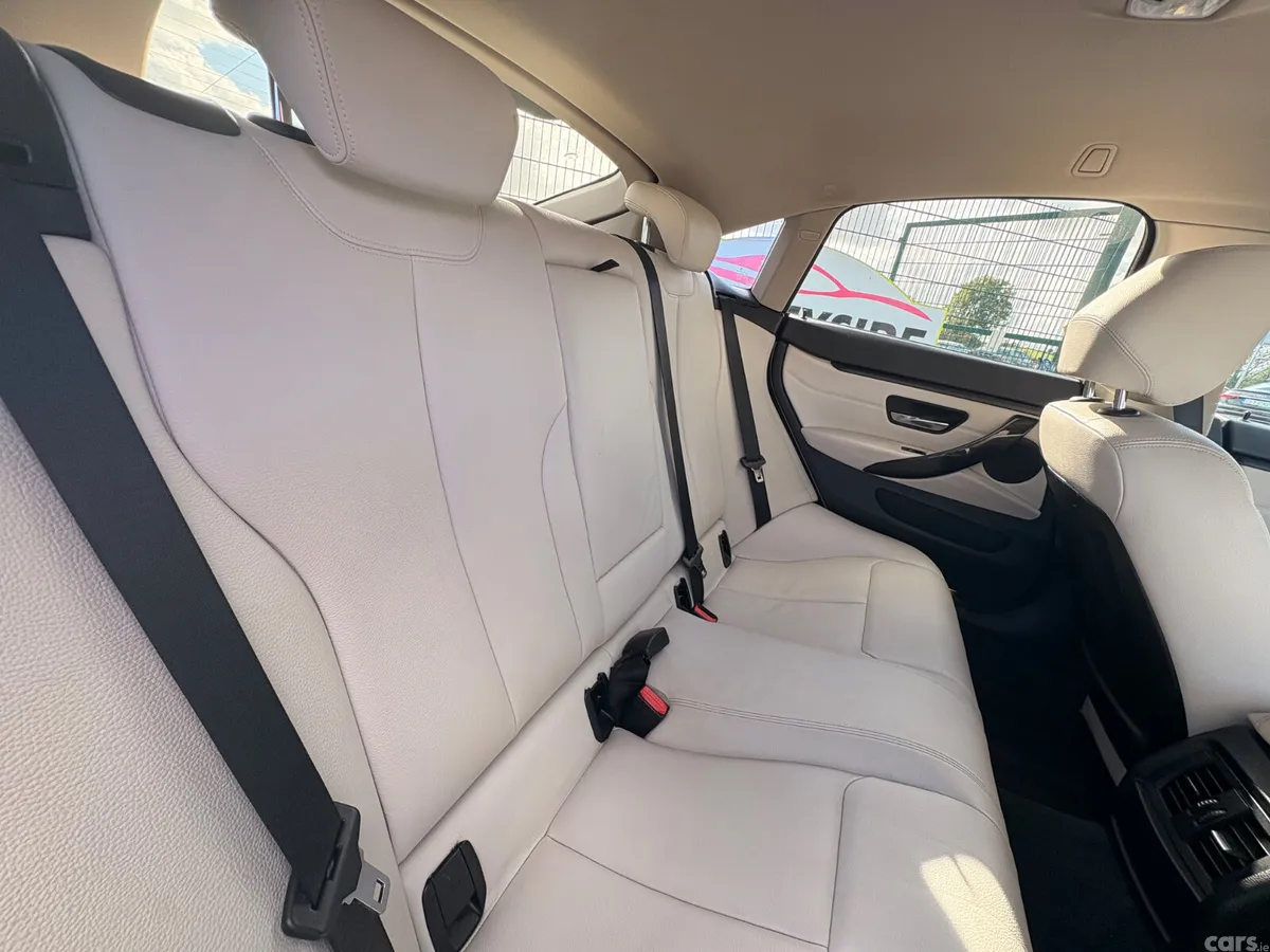 BMW 4-Series Saloon, Diesel, 2015, White