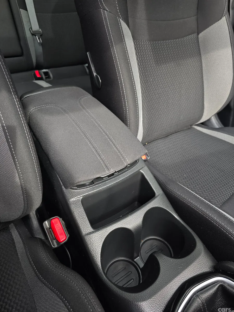Nissan Qashqai MPV, Petrol, 2018, Grey