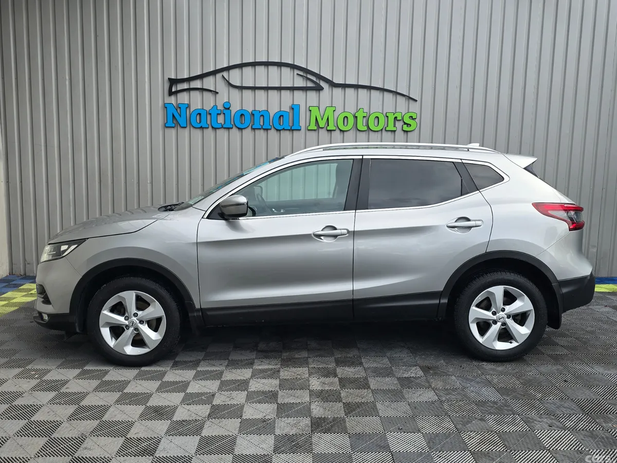 Nissan Qashqai MPV, Petrol, 2018, Grey