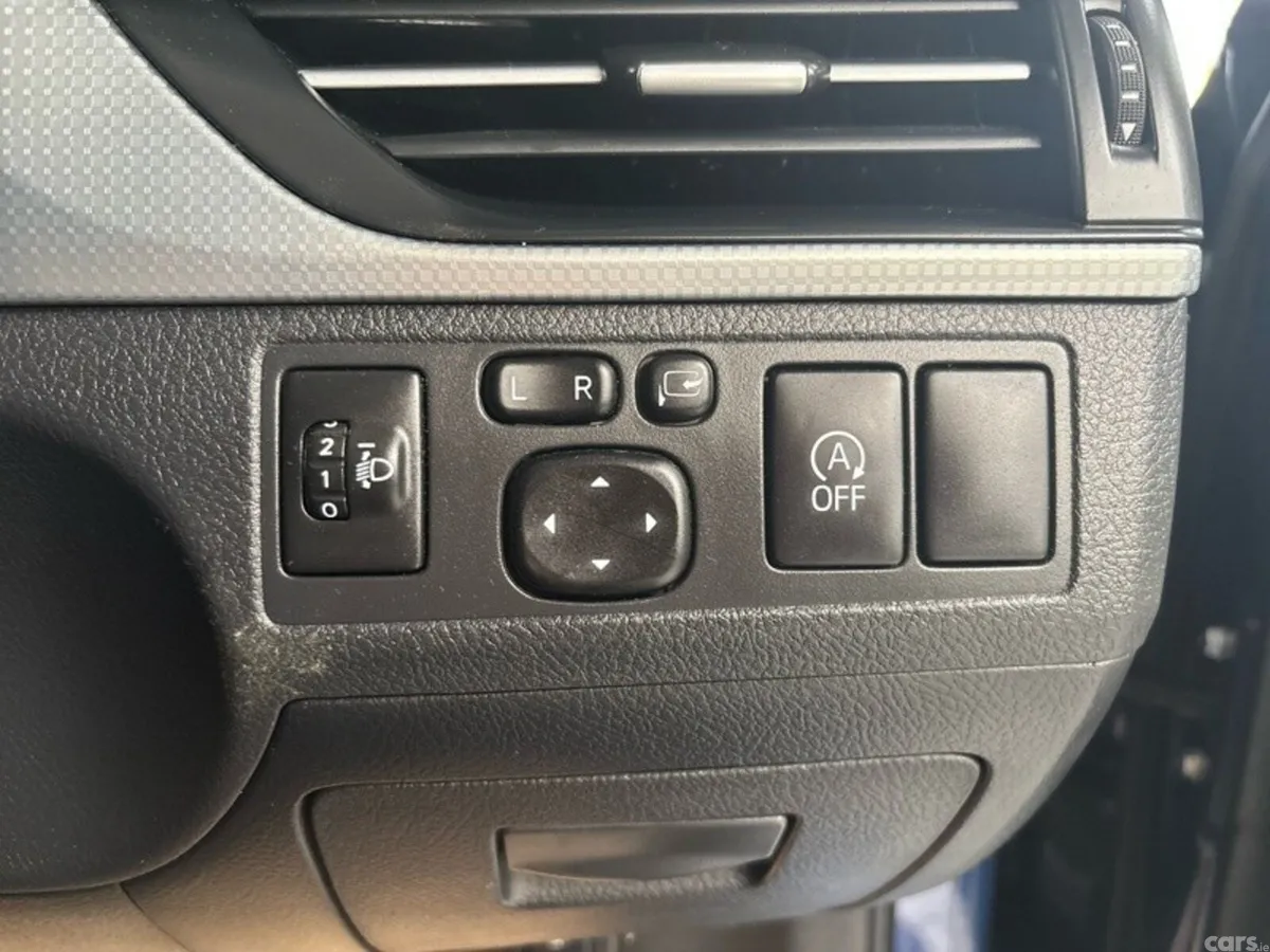 Toyota Avensis 1.6D LUNA SAL, Roscommon