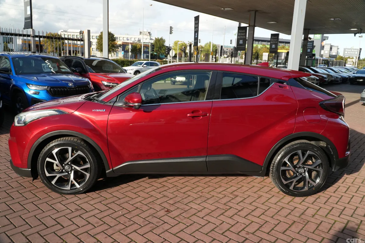 Toyota C-HR Hatchback, Petrol Hybrid, 2017, Red
