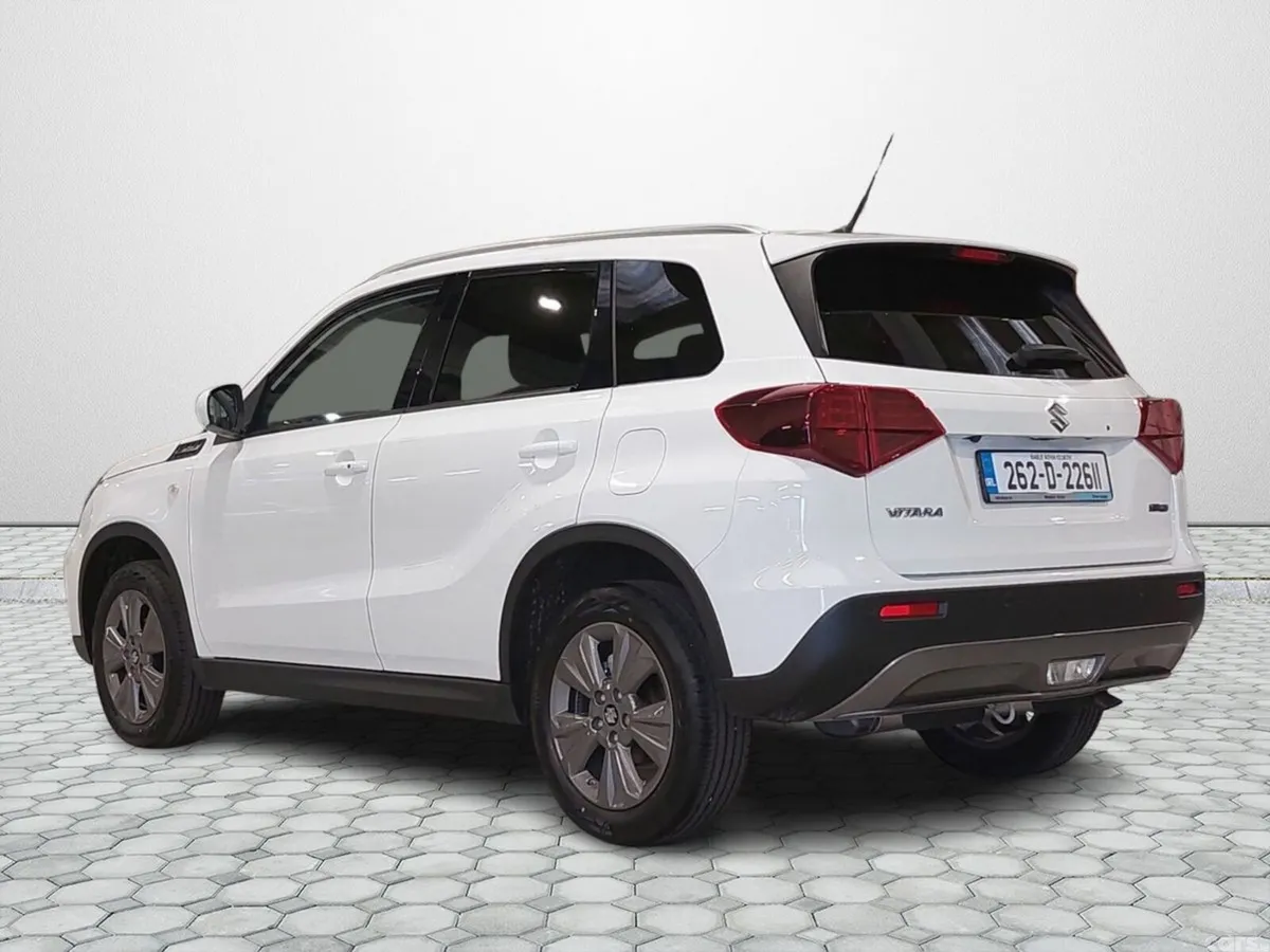 Suzuki Vitara SUV, Petrol Hybrid, 2026, White