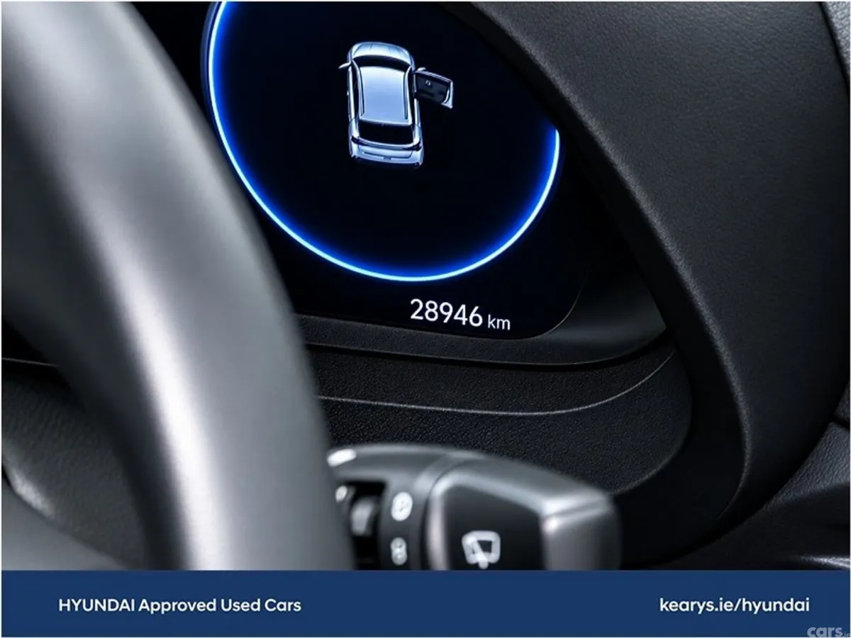 Hyundai i20 Hatchback, Petrol, 2024, Green