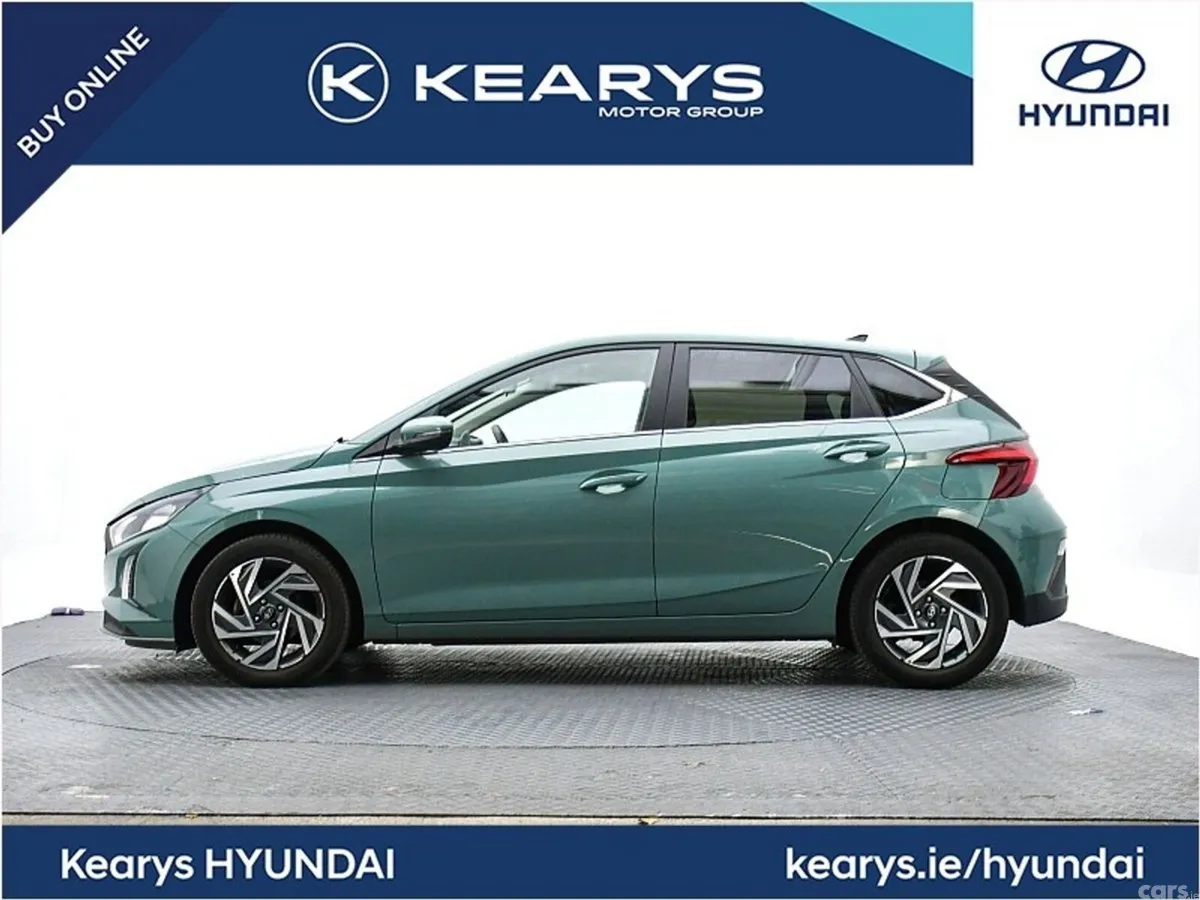 Hyundai i20 Hatchback, Petrol, 2024, Green