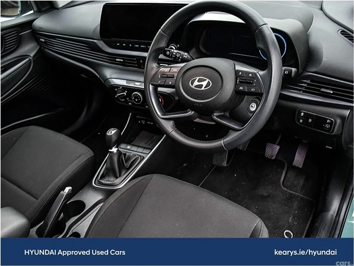 Hyundai i20 Hatchback, Petrol, 2024, Green