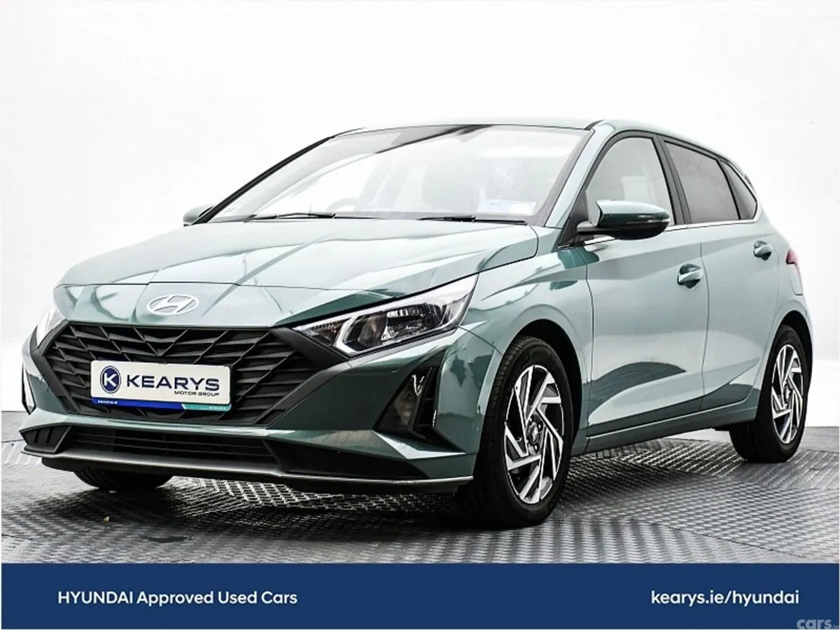 Hyundai i20 Hatchback, Petrol, 2024, Green