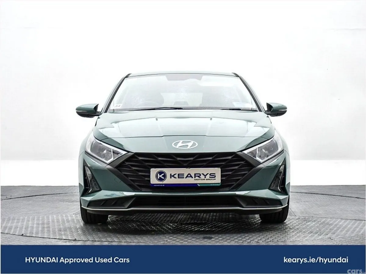 Hyundai i20 Hatchback, Petrol, 2024, Green