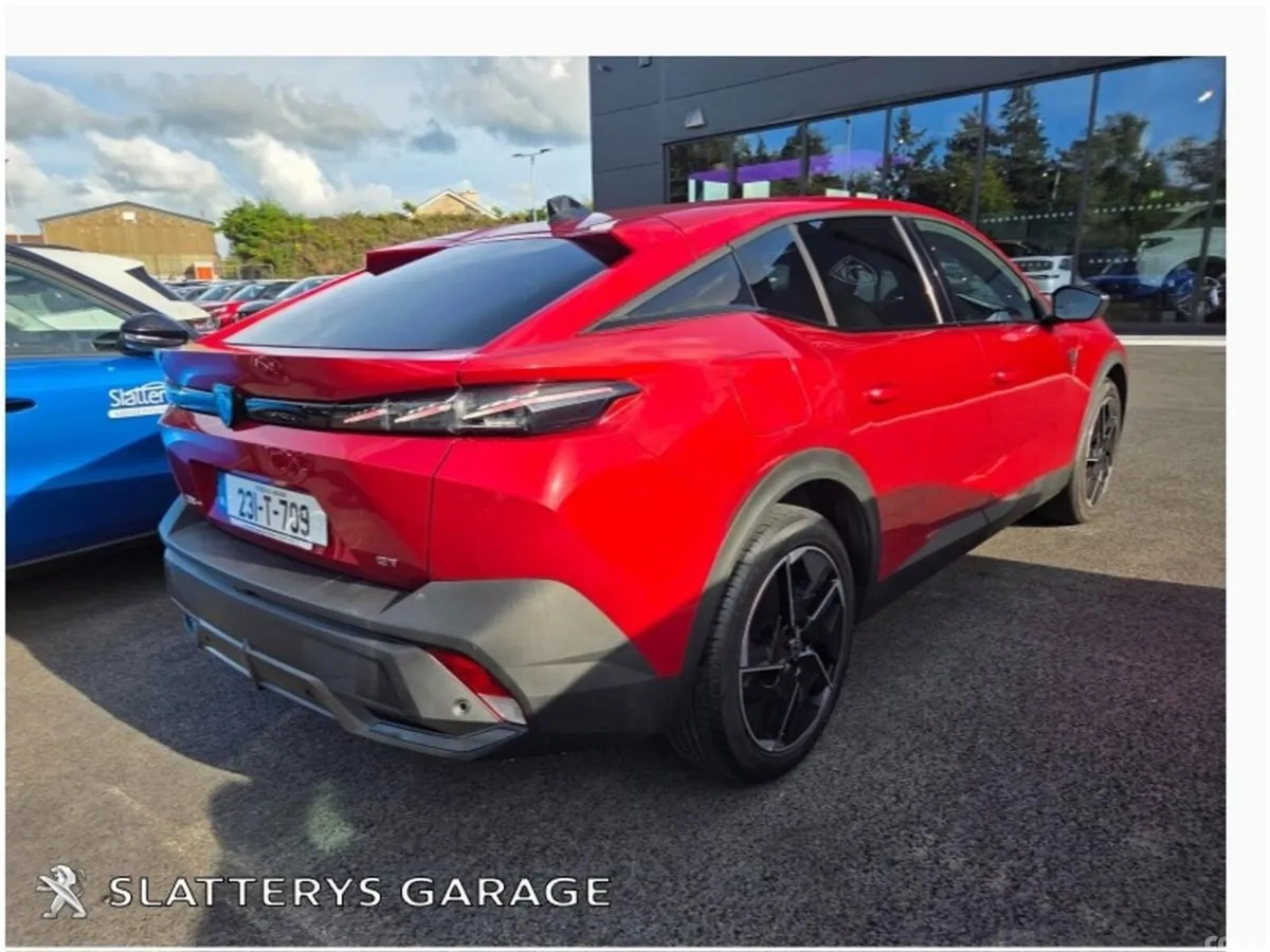 Peugeot 408 Hatchback, Petrol, 2023, Red