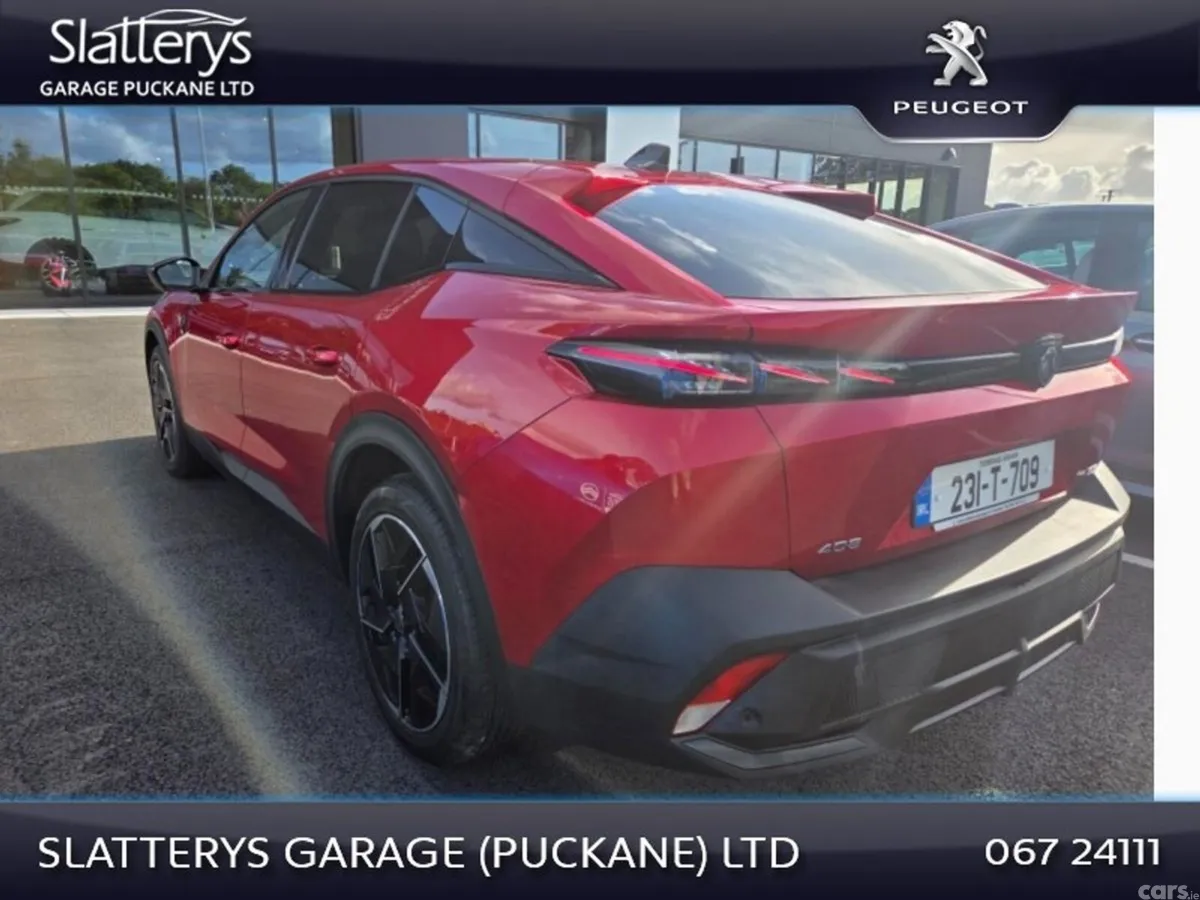 Peugeot 408 Hatchback, Petrol, 2023, Red