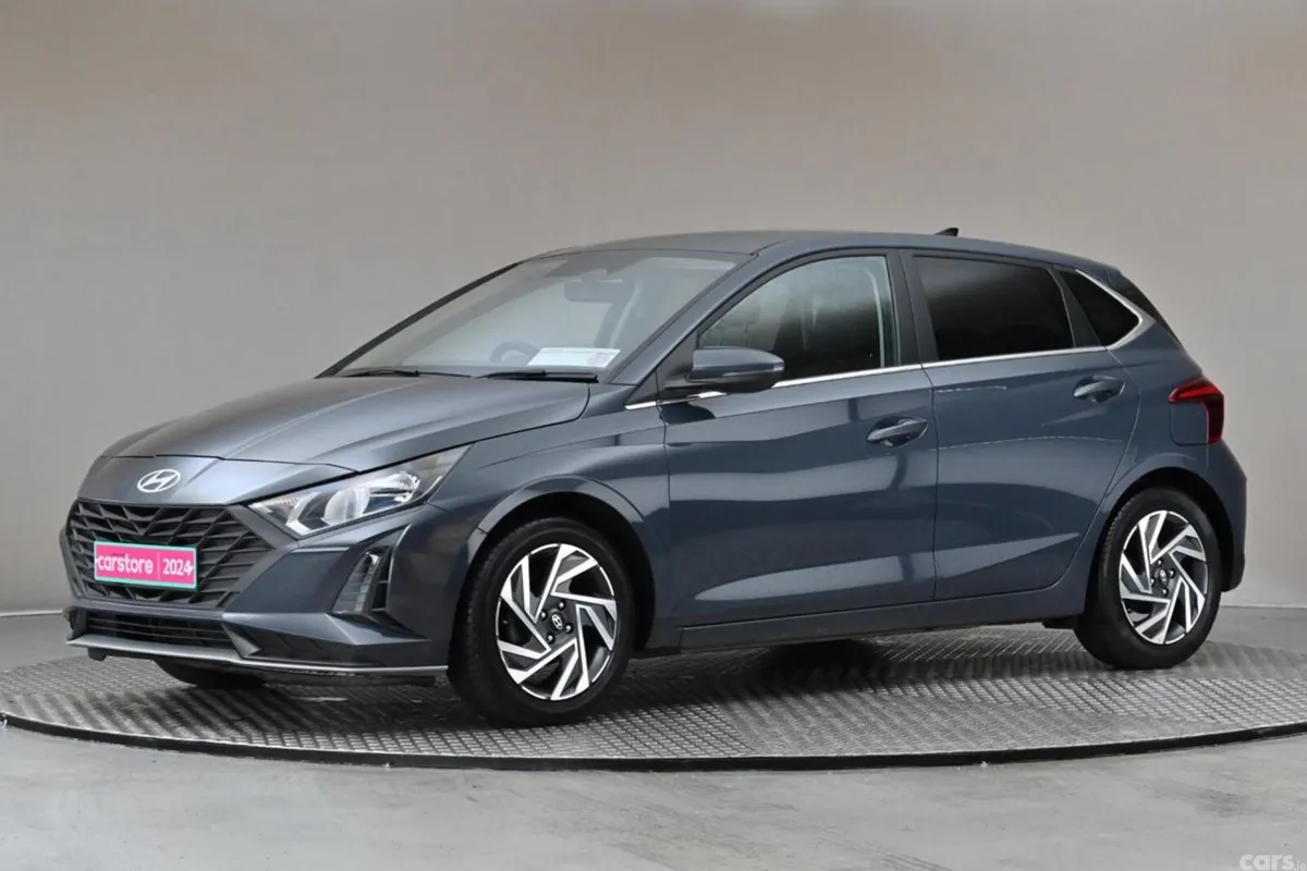 Hyundai i20 Hatchback, Petrol, 2024, Grey