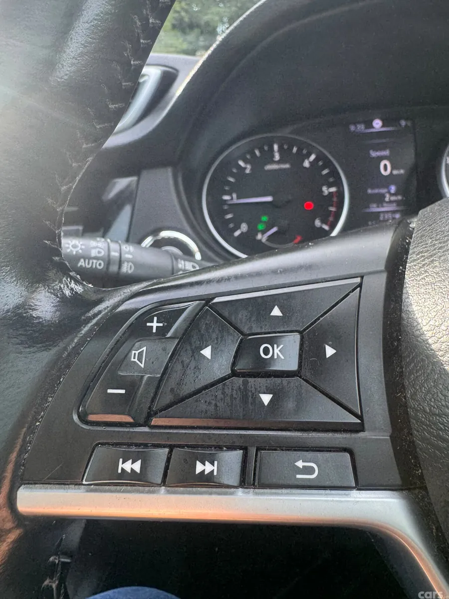Nissan Qashqai Hatchback, Diesel, 2018, Black