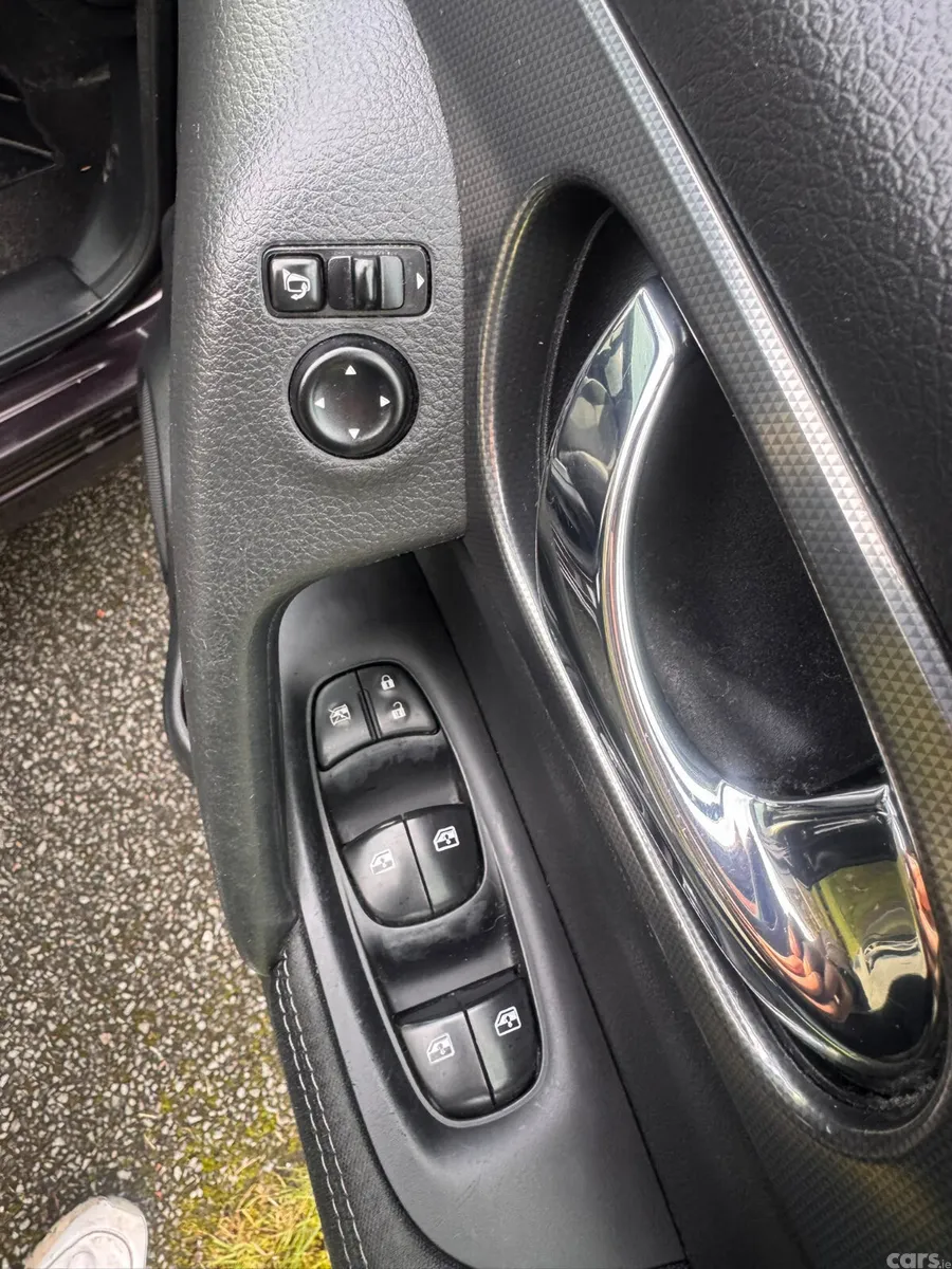 Nissan Qashqai Hatchback, Diesel, 2018, Black