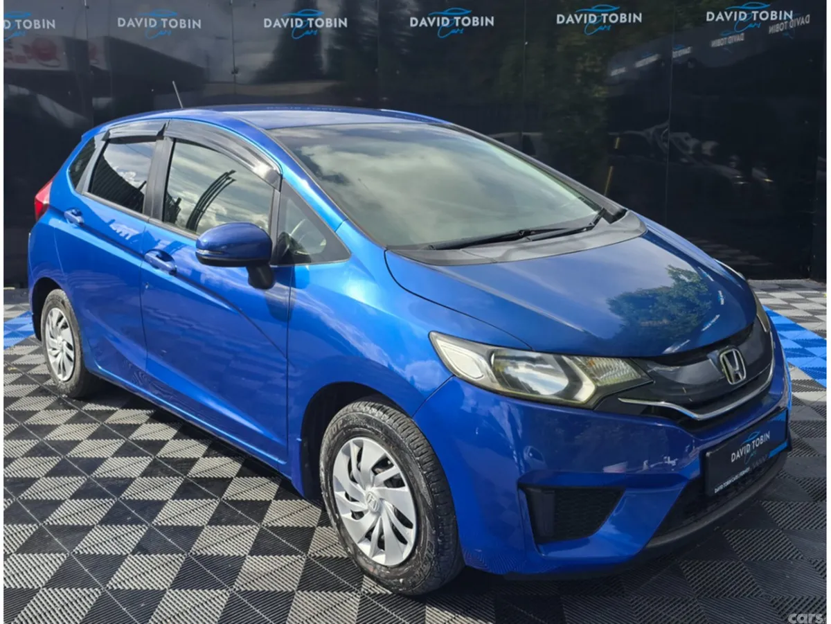 Honda Fit Hatchback, Petrol, 2015, Blue