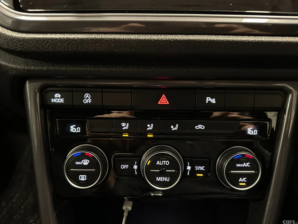 Volkswagen T-Roc SUV, Diesel, 2021, Silver