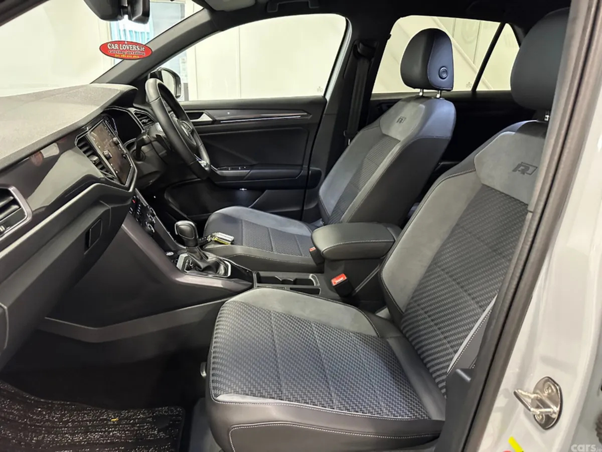 Volkswagen T-Roc SUV, Diesel, 2021, Silver