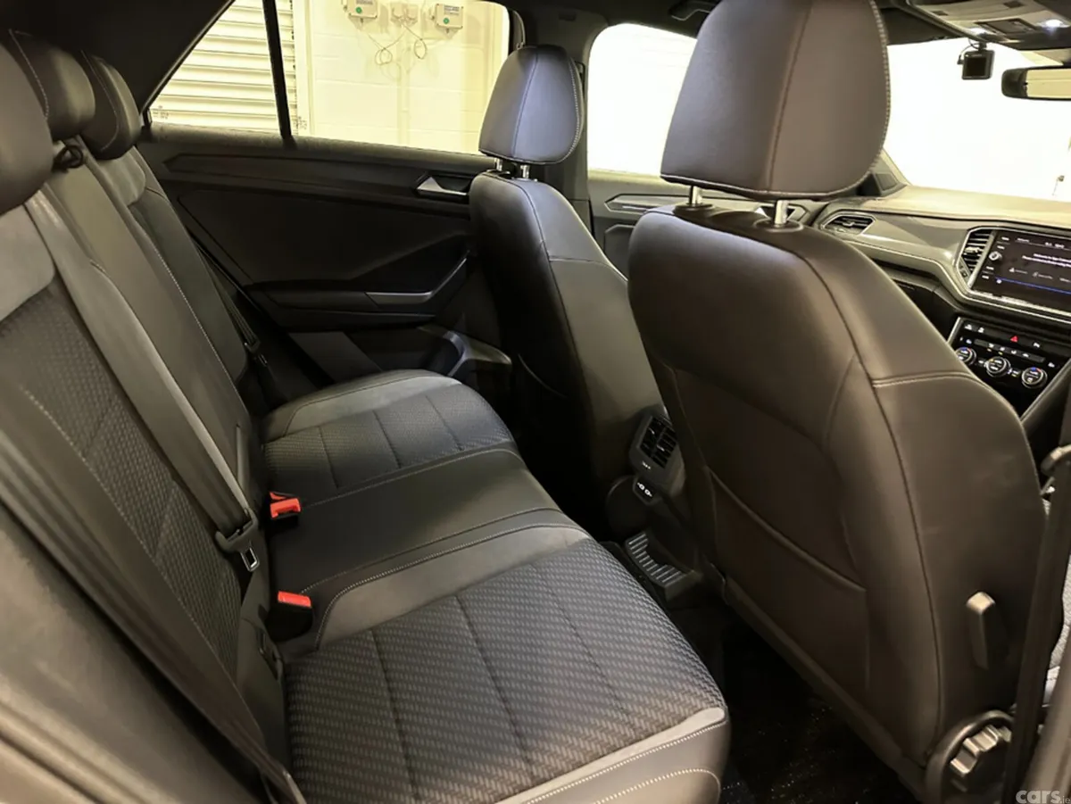 Volkswagen T-Roc SUV, Diesel, 2021, Silver