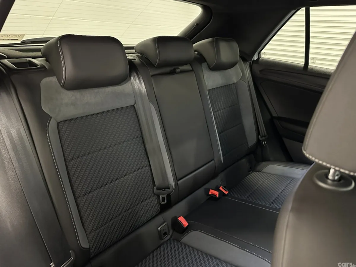 Volkswagen T-Roc SUV, Diesel, 2021, Silver