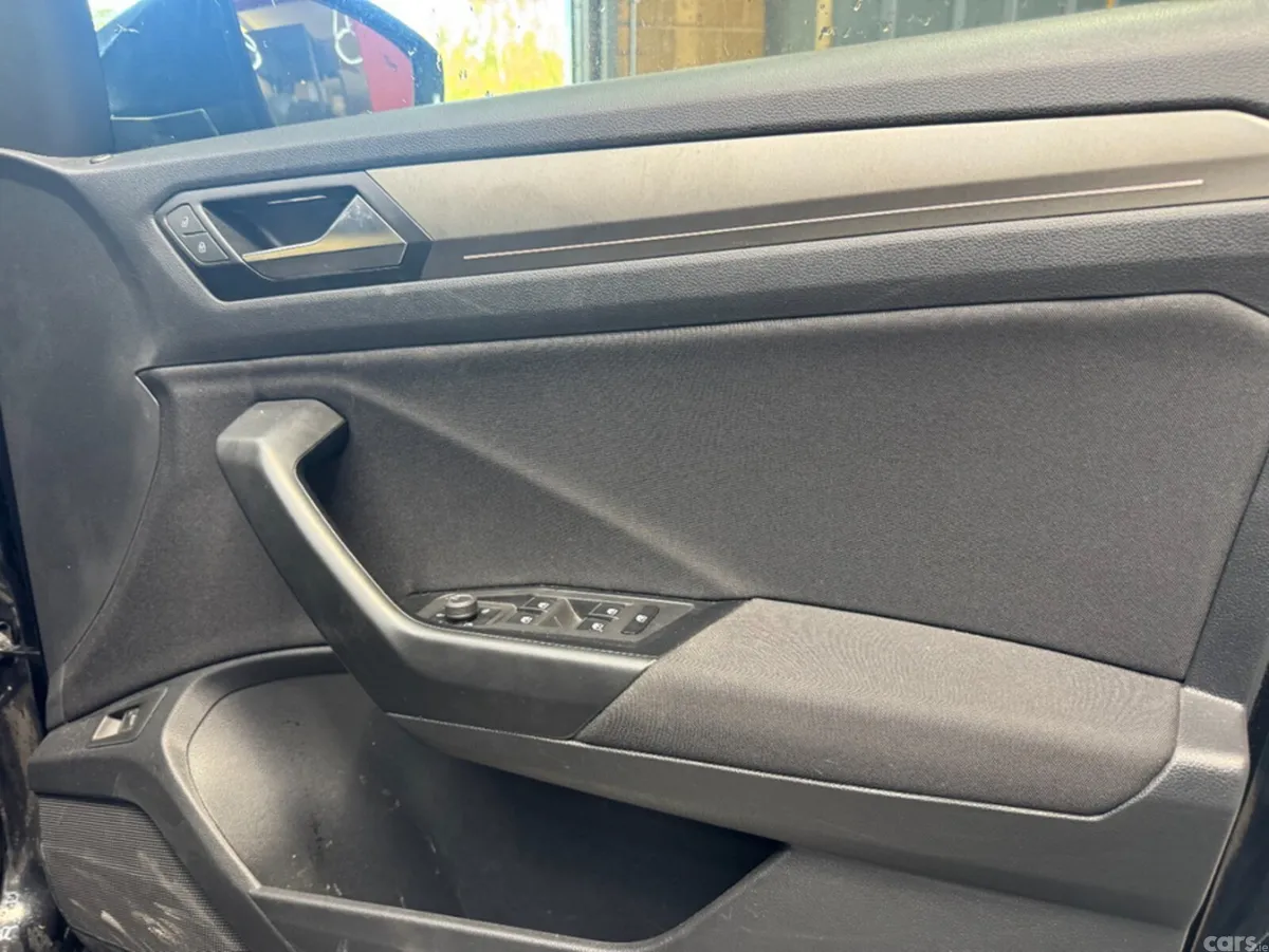 Volkswagen T-Roc SUV, Diesel, 2020, Black
