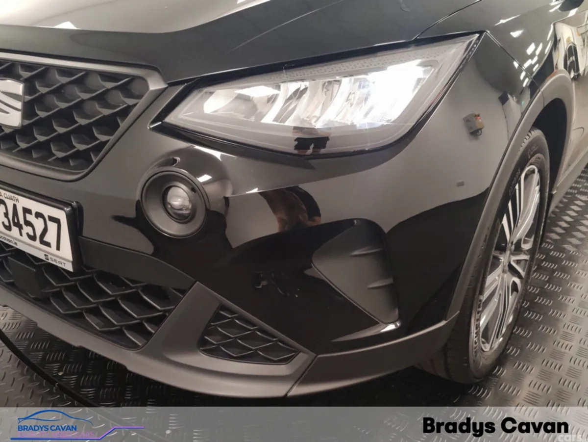 SEAT Arona Hatchback, Petrol, 2024, Black