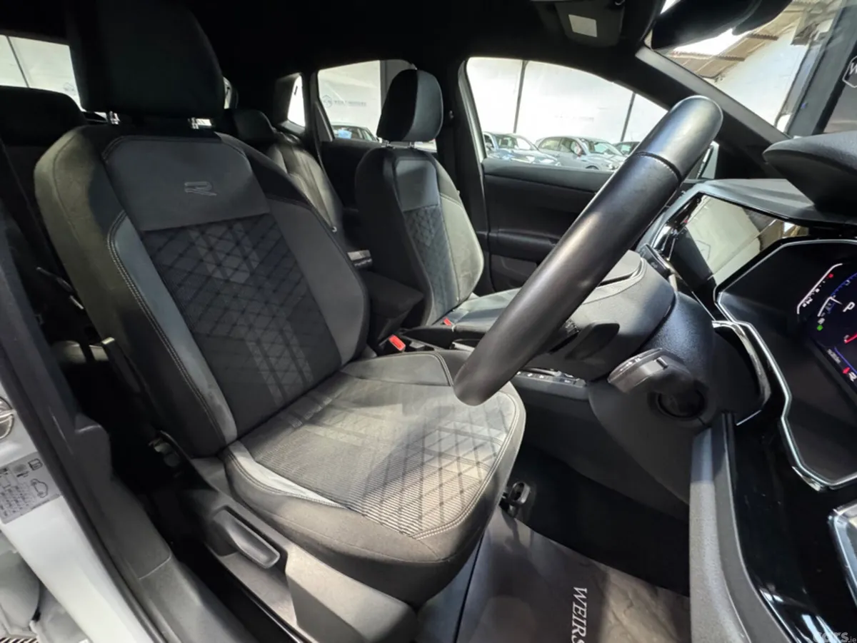 Volkswagen Polo Hatchback, Petrol, 2022, White