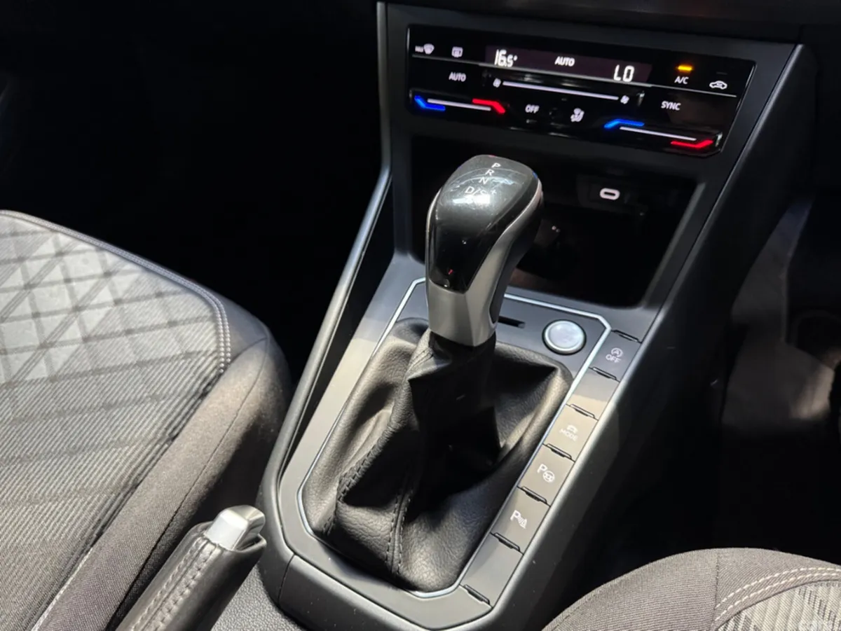 Volkswagen Polo Hatchback, Petrol, 2022, White