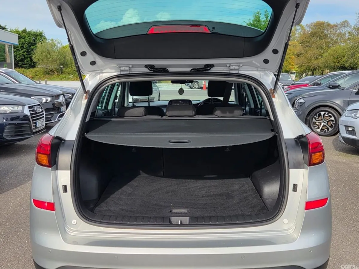 Hyundai Tucson Estate, Petrol, 2018, Silver