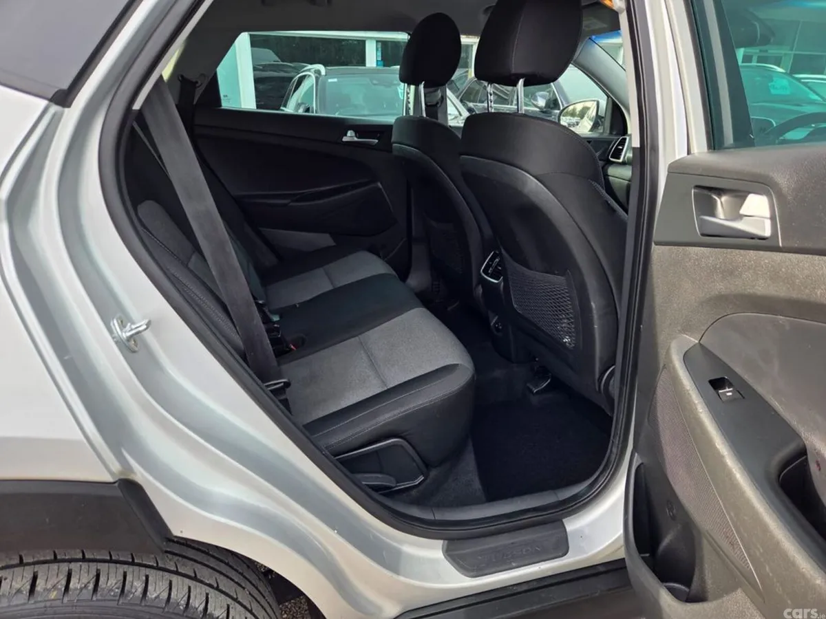 Hyundai Tucson Estate, Petrol, 2018, Silver