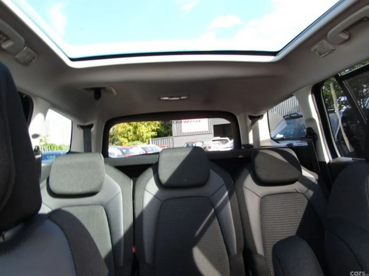 Citroen C4 Spacetourer MPV, Diesel, 2022, Blue