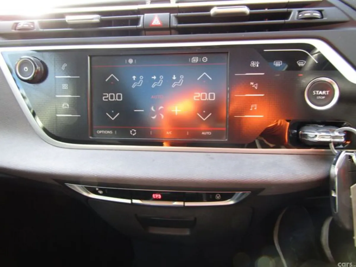 Citroen C4 Spacetourer MPV, Diesel, 2022, Blue