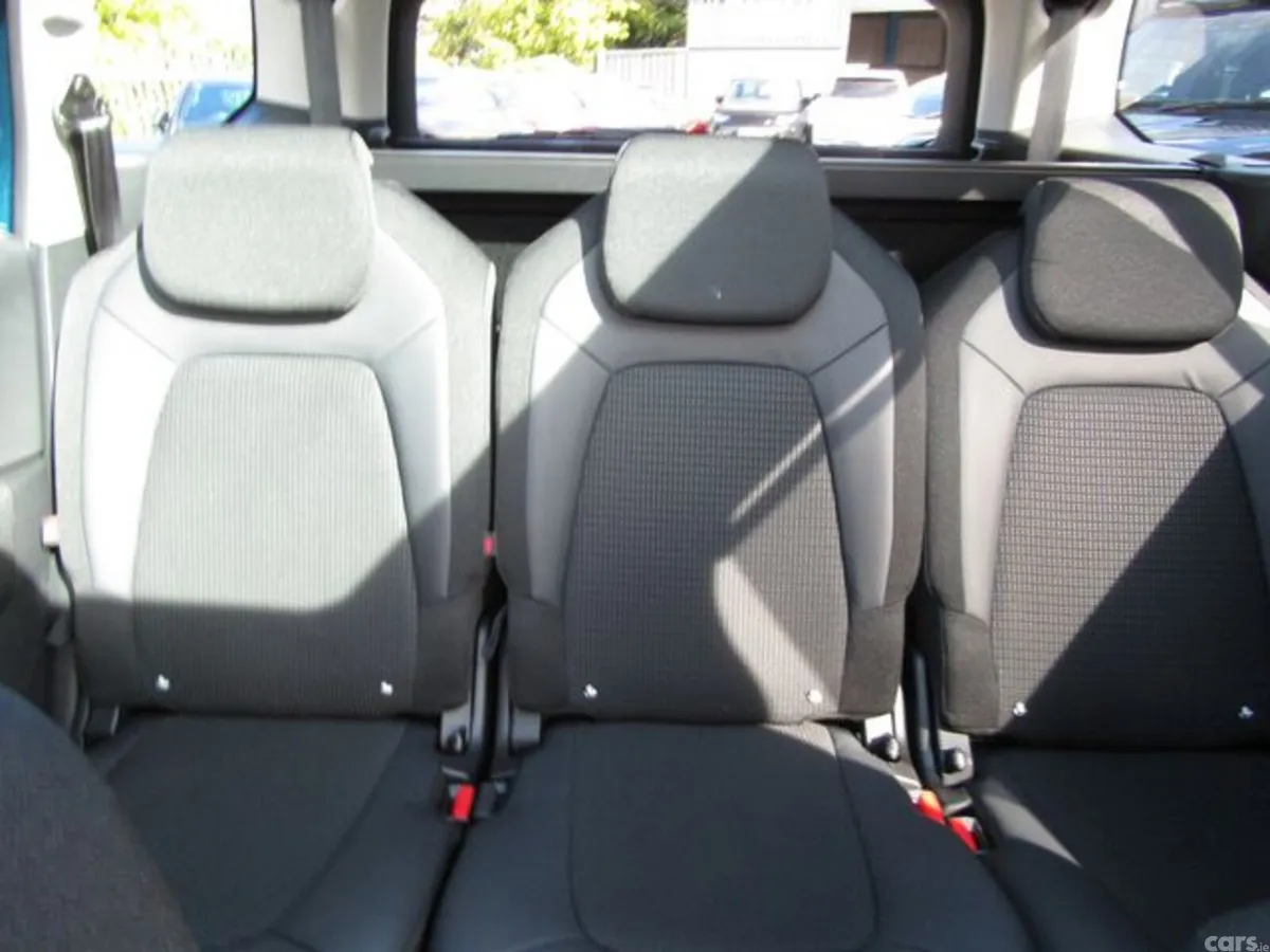 Citroen C4 Spacetourer MPV, Diesel, 2022, Blue