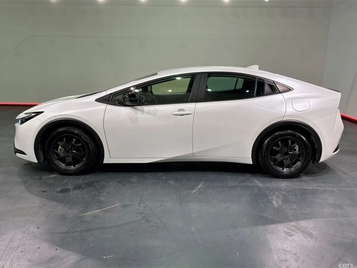 Toyota Prius Hatchback, Petrol Hybrid, 2024, White