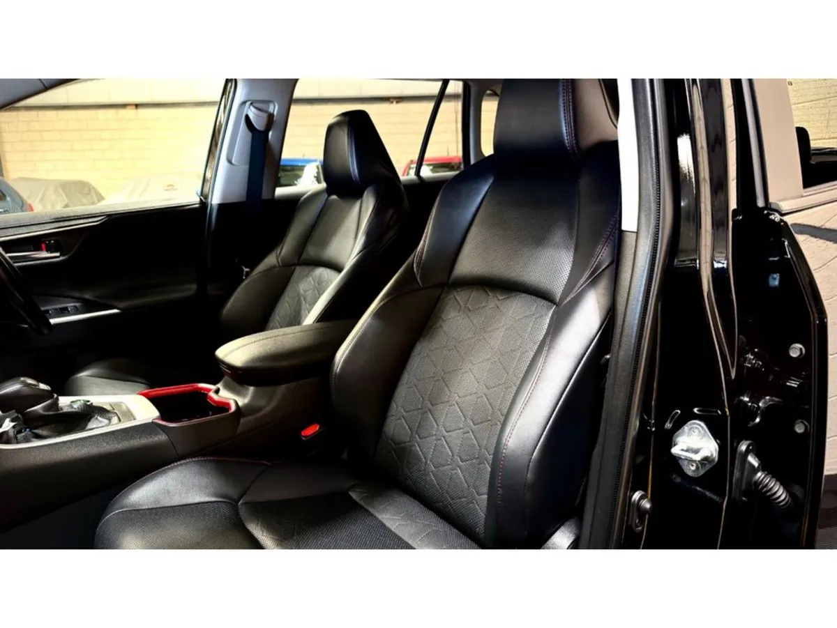 Toyota RAV4 SUV, Petrol Hybrid, 2023, Black