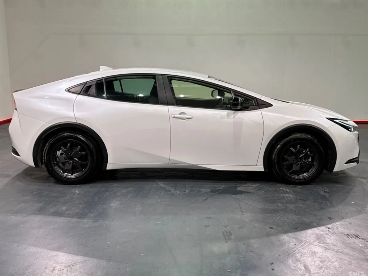 Toyota Prius Hatchback, Petrol Hybrid, 2024, White