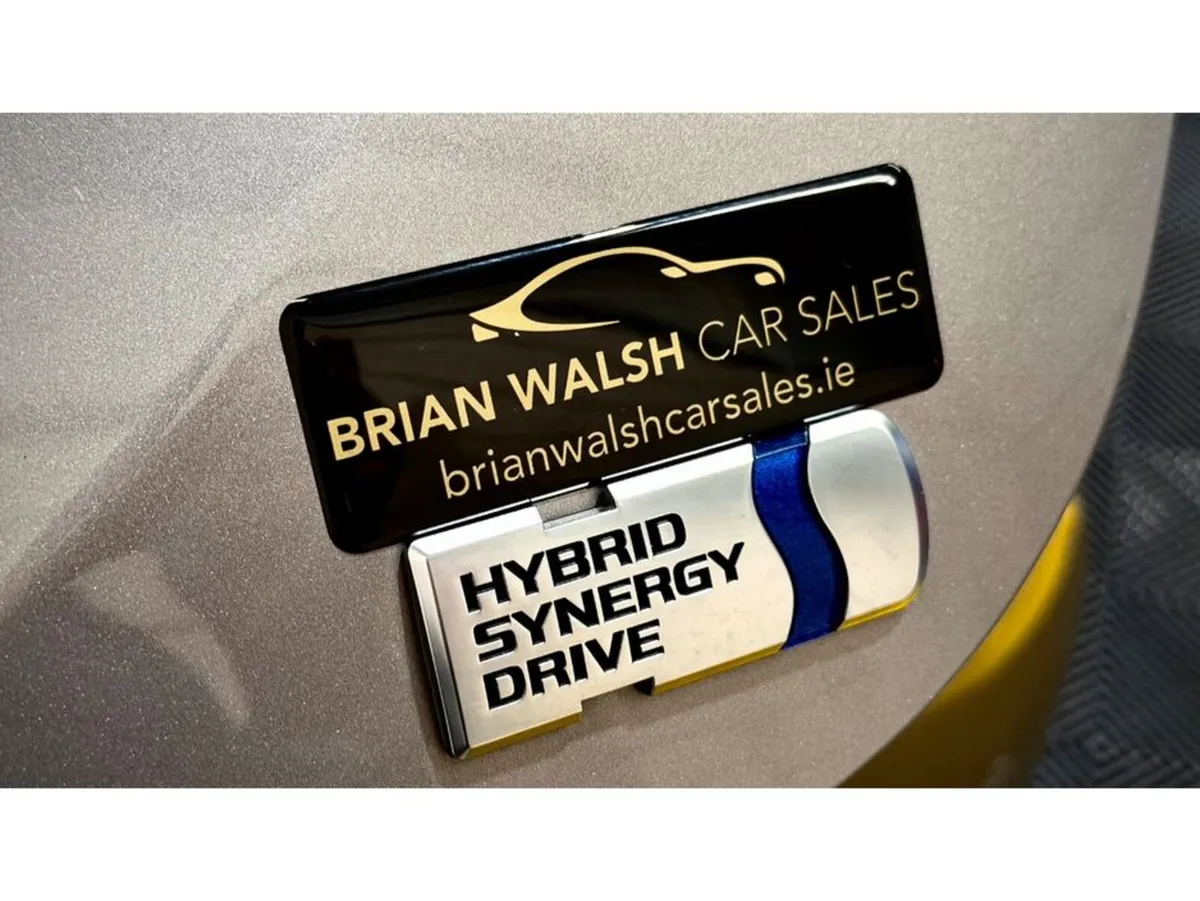Toyota Yaris Hatchback, Petrol Hybrid, 2022, Grey
