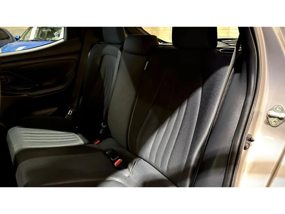 Toyota Yaris Hatchback, Petrol Hybrid, 2022, Grey