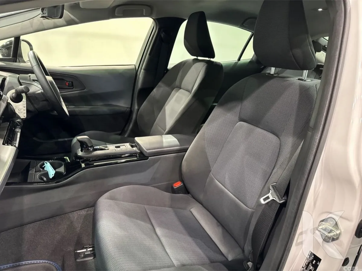 Toyota Prius Hatchback, Petrol Hybrid, 2024, White