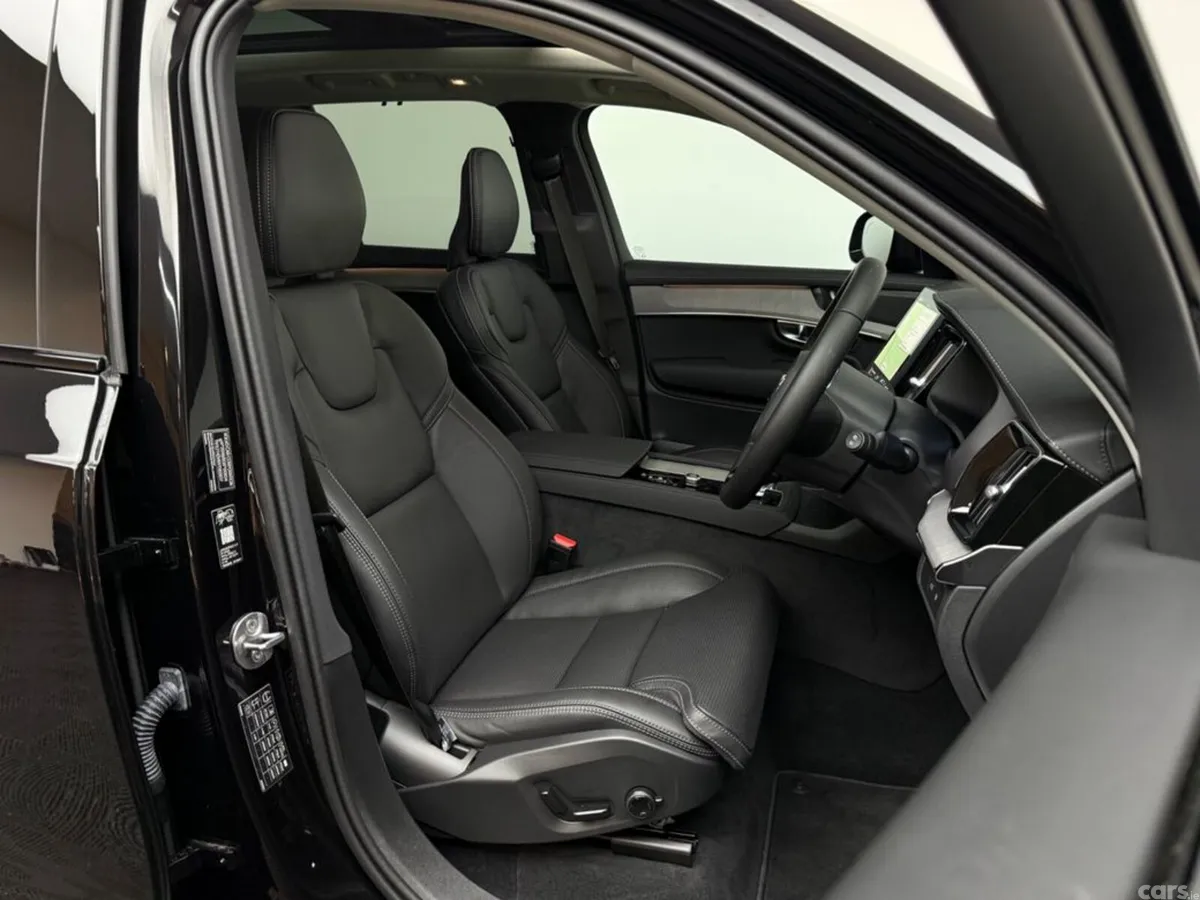 Volvo XC90 SUV, Petrol Plug-in Hybrid, 2026, Black