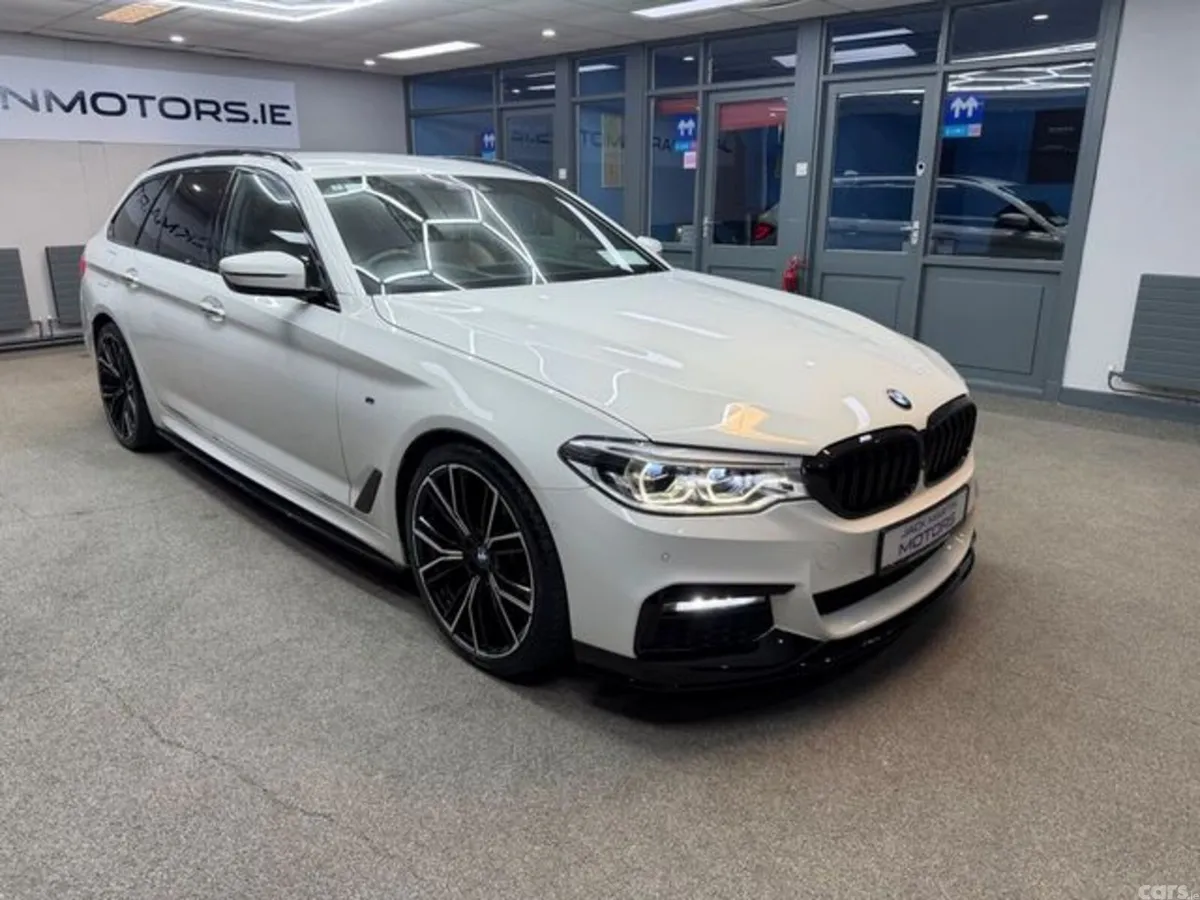 BMW 5-Series Estate, Diesel, 2017, White