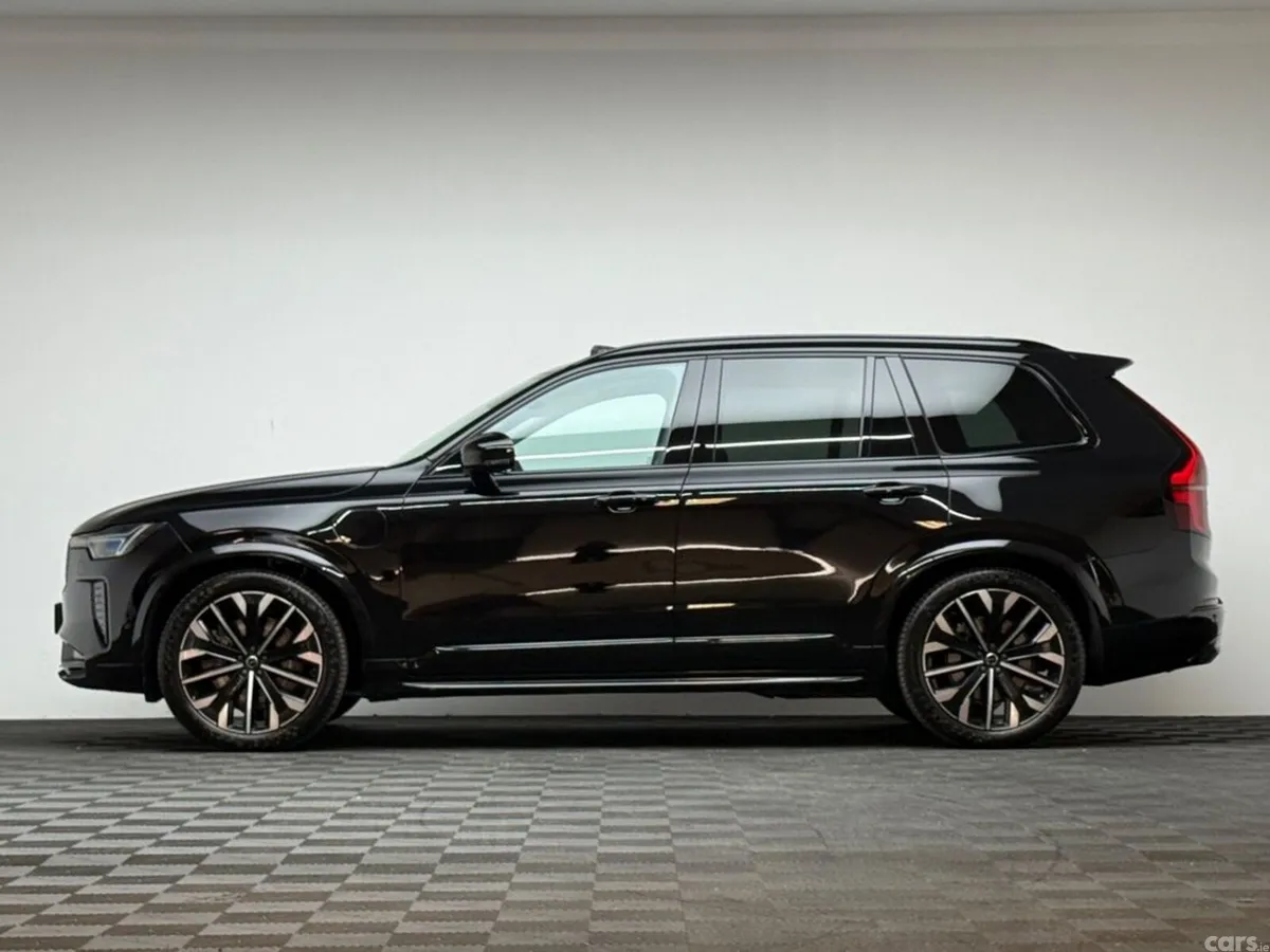 Volvo XC90 SUV, Petrol Plug-in Hybrid, 2026, Black