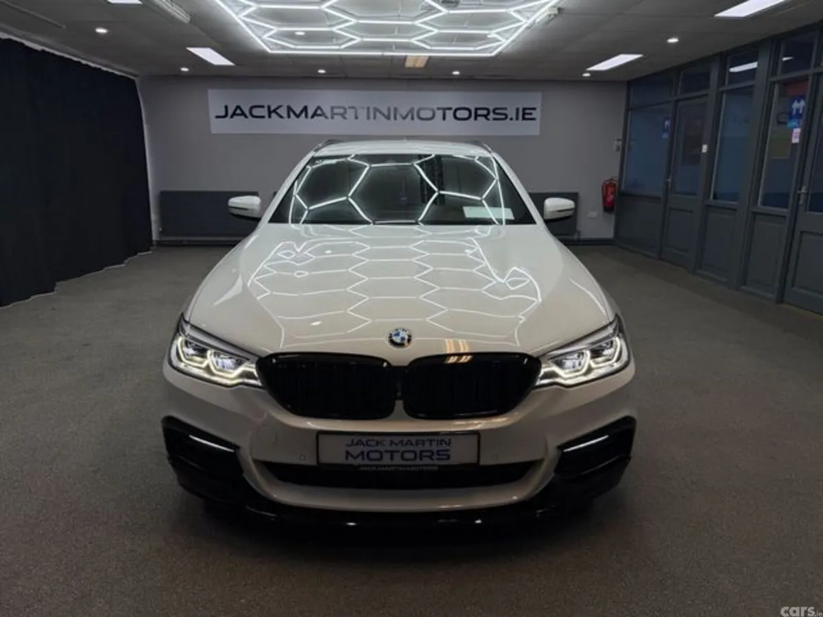 BMW 5-Series Estate, Diesel, 2017, White