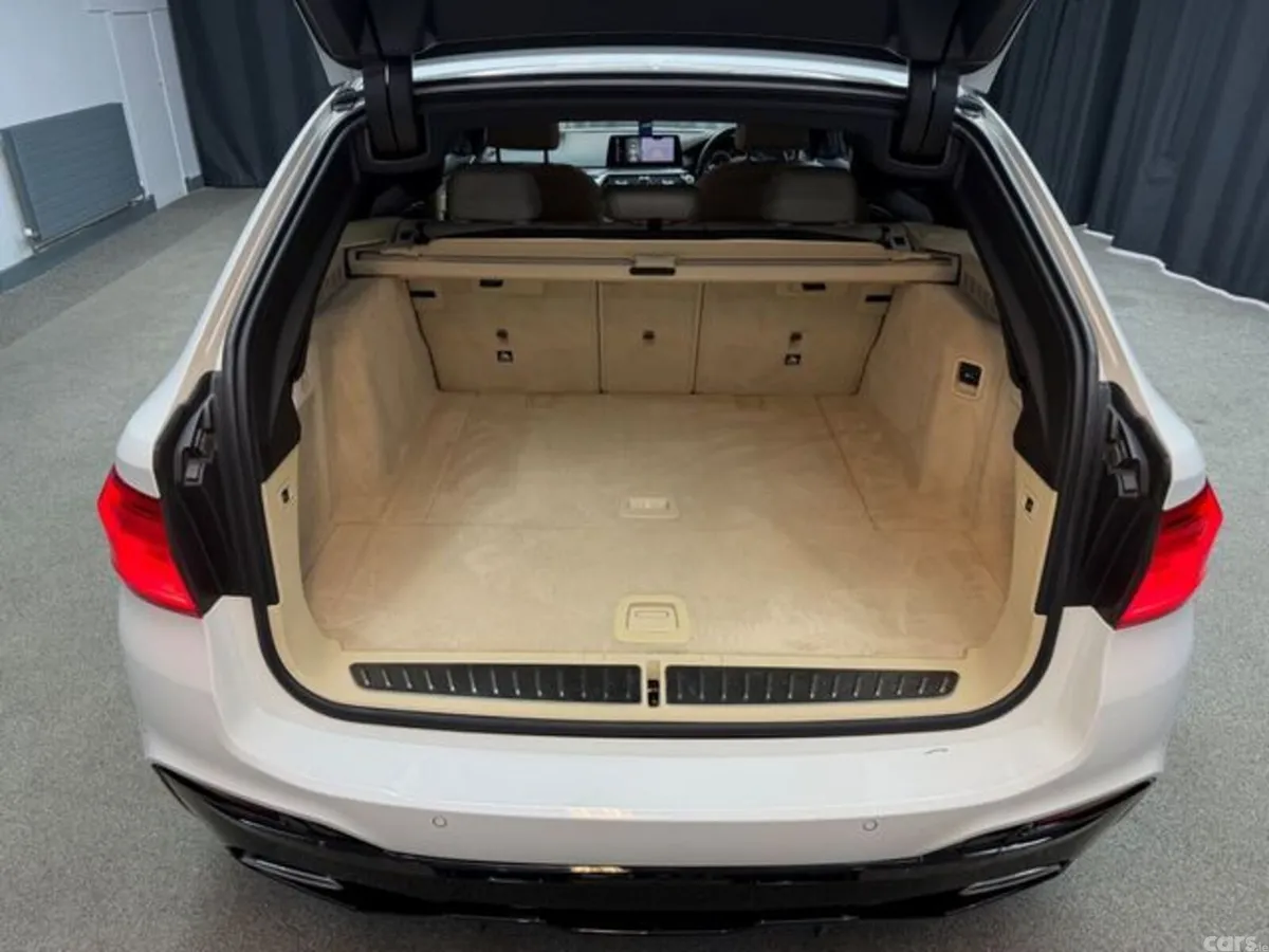 BMW 5-Series Estate, Diesel, 2017, White