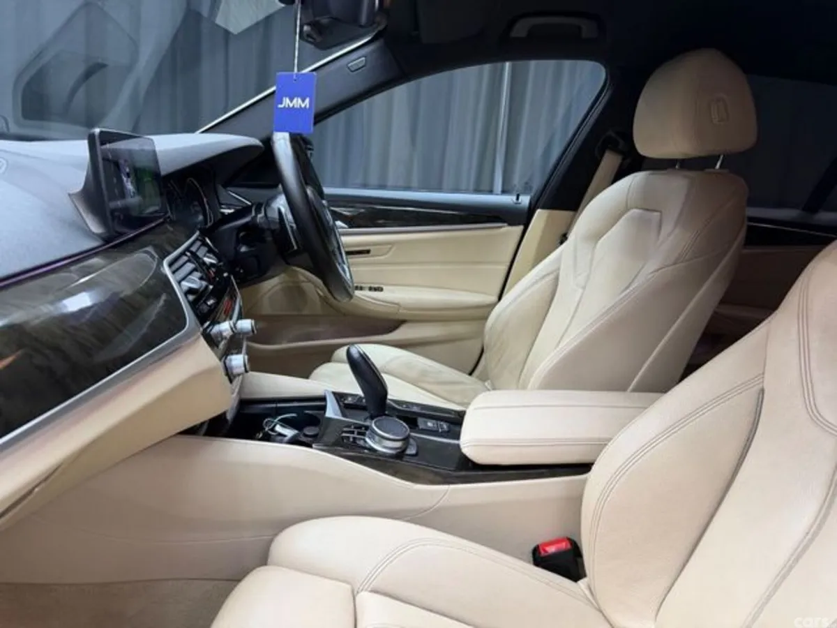 BMW 5-Series Estate, Diesel, 2017, White