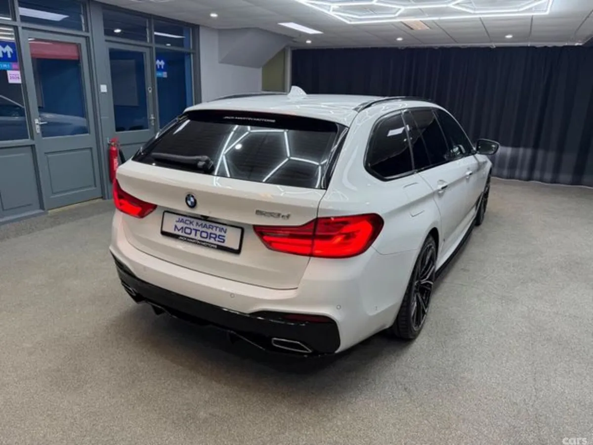 BMW 5-Series Estate, Diesel, 2017, White