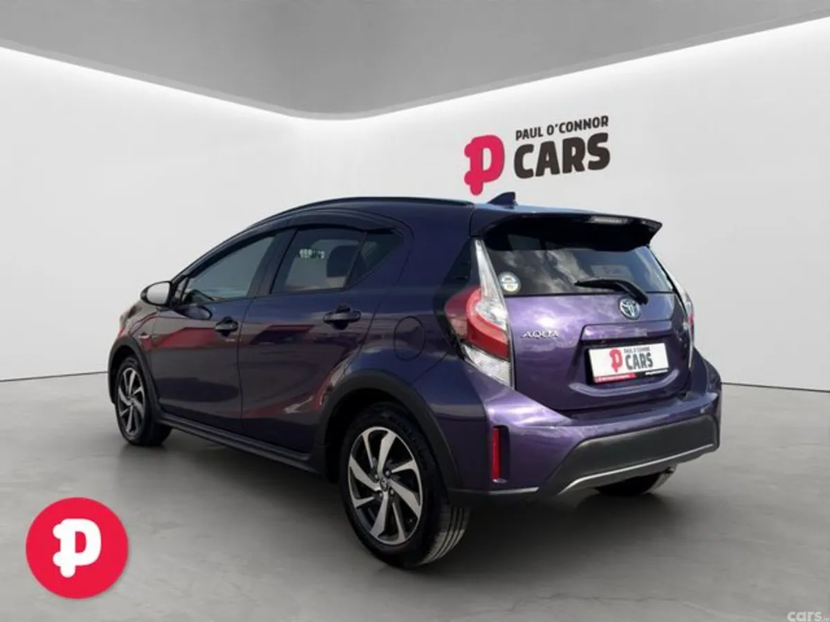 Toyota Aqua Hatchback, Petrol Hybrid, 2018, Blue