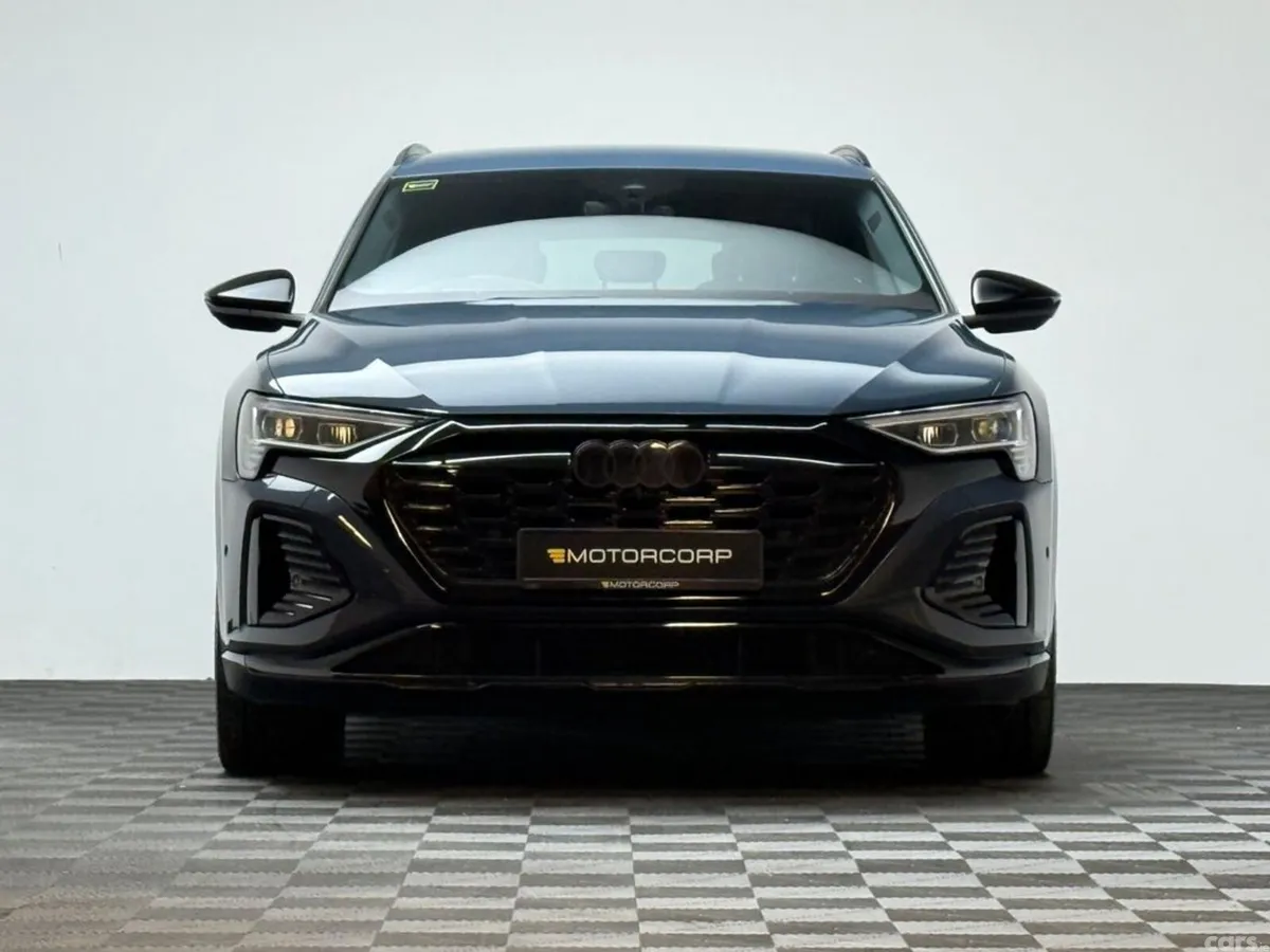 Audi Q8 e-tron SUV, Electric, 2024, Blue