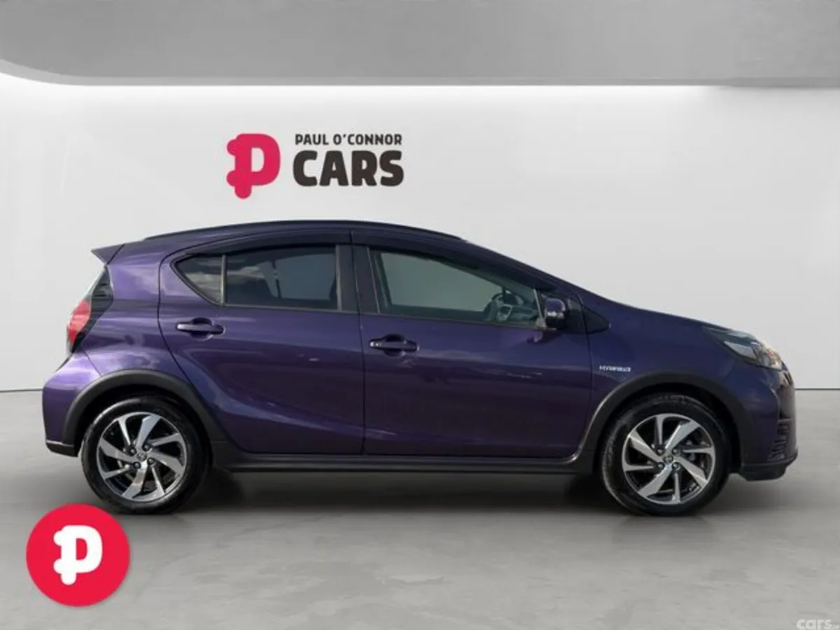 Toyota Aqua Hatchback, Petrol Hybrid, 2018, Blue