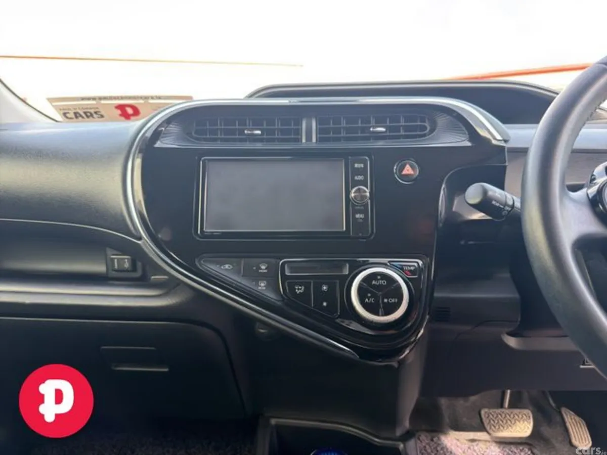 Toyota Aqua Hatchback, Petrol Hybrid, 2018, Blue